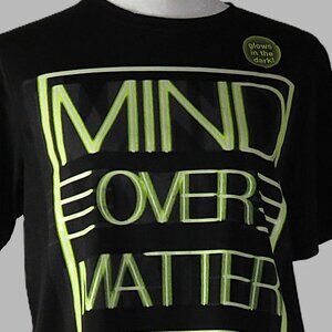 NWT Youth Mind Over Matter Glow-In-The- Dark Quick-Dri T-Shirt Size XL (C411)